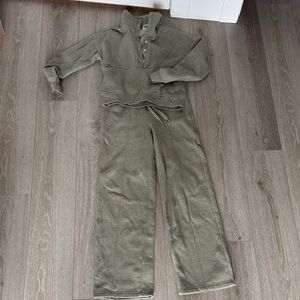 Women's Olive Green Cozy Two-Piece Sweatshirt Top and Wide-Leg Sweat Pants Set